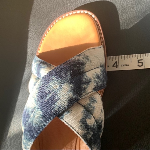 Madewell Skyler Tie-Dye Sandal - Picture 12 of 14